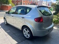 Usado Seat Altea 102 CV (75 kW) 2007 Beige Monovolumen