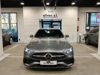 Usado Mercedes C300e 313 CV (230 kW) 2023 Gris / plata Familiar