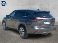 Usado Toyota Highlander 248 CV (182 kW) 2024 Gris / plata SUV