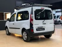 Usado Renault Kangoo 75 CV (55 kW) 2019 Blanco Monovolumen
