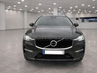 Usado Volvo XC60 Momentum 197 CV (144 kW) 2021 Gris / plata SUV