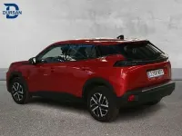 Usado Peugeot 2008 Active 101 CV (74 kW) 2024 Rojo SUV