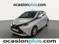 Usado Toyota Aygo X-play 69 CV (50 kW) 2018 Gris plata Utilitario