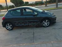 Usado Peugeot 207 90 CV (66 kW) 2009 Negro Berlina