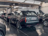 Usado Land Rover Range Rover 530 CV (389 kW) 2023 Gris / plata SUV