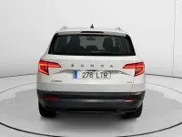 Usado Skoda Karoq Ambition 150 CV (110 kW) 2021 Blanco SUV