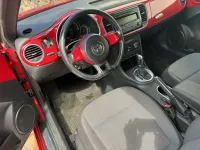 Usado VW Beetle Design 105 CV (77 kW) 2015 Rojo Utilitario