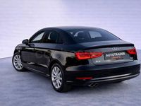 Usado Audi A3 Attraction 125 CV (91 kW) 2015 Negro Berlina