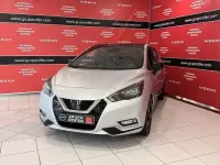 Usado Nissan Micra 92 CV (67 kW) 2023 Gris Utilitario