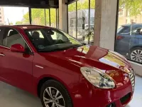 Usado Alfa Romeo Giulietta Distinctive 170 CV (125 kW) 2012 Rojo Utilitario