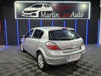 Usado Opel Astra Enjoy 105 CV (77 kW) 2005 Gris / plata Berlina