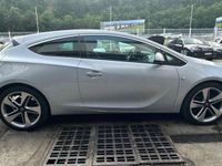 Usado Opel Astra GTC Sport 165 CV (121 kW) 2011 Azul Utilitario
