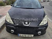 Usado Peugeot 307 90 CV (66 kW) 2005 Negro Familiar