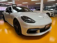 Usado Porsche Panamera Sport Turismo 330 CV (242 kW) 2018 Blanco Familiar