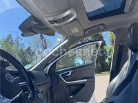 Usado Volvo S60 R-Design Momentum 181 CV (133 kW) 2015 Gris / plata Berlina