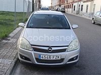 Usado Opel Astra Cosmo 100 CV (73 kW) 2008 Gris / plata Berlina