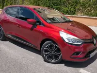 Begagnad Renault Clio IV 90 HK (66 kW) 2017 Röd Halvkombi