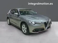 Usado Alfa Romeo Stelvio Super 180 CV (132 kW) 2017 Gris SUV