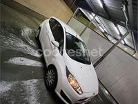 Usado Ford Fiesta Trend 75 CV (55 kW) 2014 Blanco Utilitario