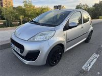 Usado Peugeot 107 Active 68 CV (50 kW) 2014 Gris / plata Utilitario