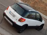 Usado Fiat Sedici Dynamic 135 CV (99 kW) 2013 Blanco SUV