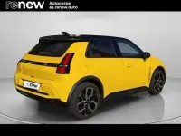 Usado Renault R5 Techno 88 kW (120 CV) 2025 Amarillo Utilitario