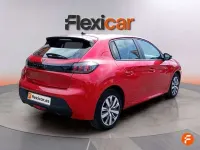 Usado Peugeot 208 Active 101 CV (74 kW) 2023 Rojo Utilitario