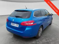 Usado Peugeot 308 SW Allure 130 CV (95 kW) 2021 Azul Familiar