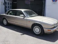 Usado Jaguar XJ6 Executive 216 CV (158 kW) 1997 Beige Berlina