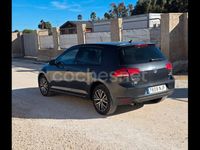 Usado VW Golf VII 110 CV (80 kW) 2016 Gris / plata Berlina