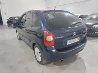 Usado Citroën Xsara Picasso Exclusive 110 CV (80 kW) 2004 Azul Monovolumen