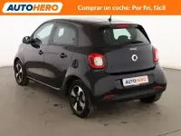 Usado Smart ForFour Electric Drive Passion 60 kW (82 CV) 2020 Negro Berlina