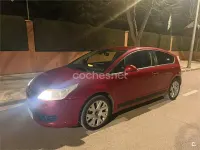 Usado Citroën C4 110 CV (80 kW) 2005 Granate Berlina