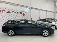 Usado Peugeot 508 SW Allure 140 CV (102 kW) 2013 Azul Familiar