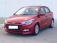 Usado Hyundai i20 84 CV (61 kW) 2015 Rojo Berlina