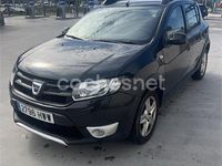 Usado Dacia Sandero Stepway 90 HP (66 kW) 2014 Preto Sedan