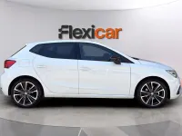 Usado Seat Ibiza FR 116 CV (85 kW) 2024 Blanco Utilitario
