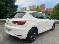 Usado Seat Leon Style Plus 150 CV (110 kW) 2018 Blanco Berlina