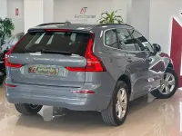 Käytetty Volvo XC60 Plus 200 HP (147 kW) 2023 Harmaa Katumaasturi