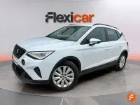 Usado Seat Arona Style 110 CV (80 kW) 2024 Blanco SUV
