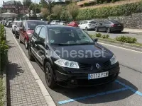Usado Renault Mégane Dynamique 115 CV (84 kW) 2006 Negro Berlina