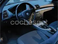 Usado BMW 118 143 CV (105 kW) 2007 Negro Utilitario