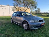 Usado BMW 118 122 CV (89 kW) 2007 Gris / plata Utilitario