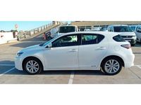 usado Lexus CT200h Executive + Navibox 100 kW (136 CV)