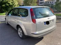 Usado Ford Focus Ghia 136 CV (100 kW) 2005 Gris / plata Familiar