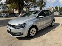 Usado VW Polo 75 CV (55 kW) 2015 Gris / plata Berlina