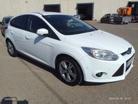 Usado Ford Focus 115 CV (84 kW) 2014 Blanco Berlina