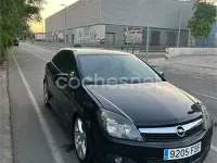 Usado Opel Astra GTC Sport 150 CV (110 kW) 2007 Negro Berlina