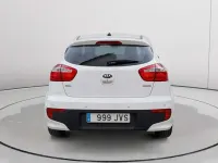 Usado Kia Rio 84 CV (61 kW) 2016 Blanco Utilitario
