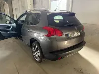 Usado Peugeot 2008 Allure 115 CV (84 kW) 2015 Gris / plata SUV